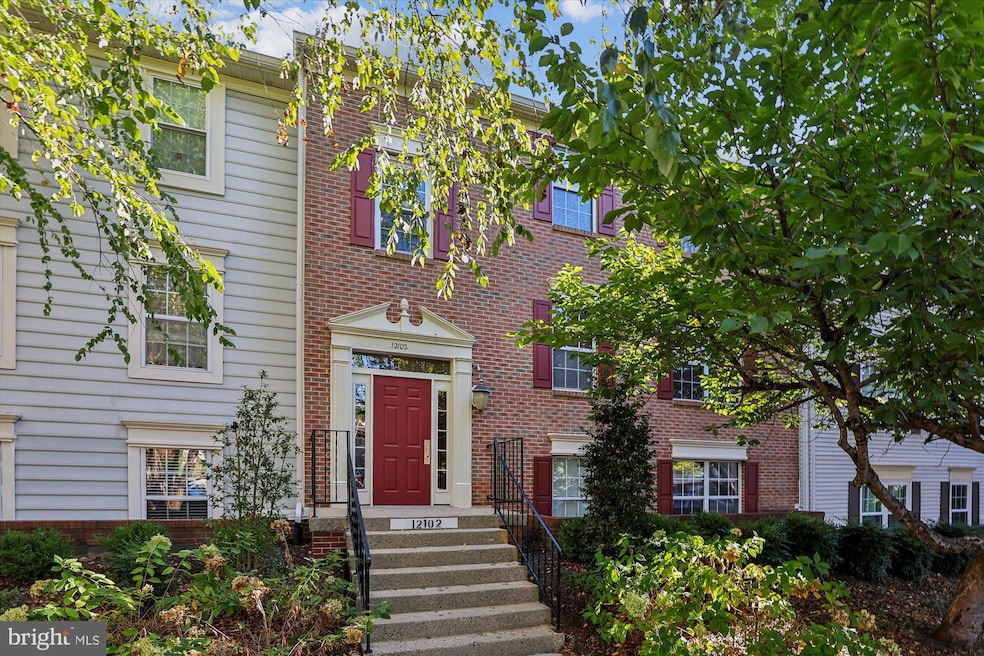 12102 Greenway Ct unit 101, Fairfax, VA 22033 - photo 1