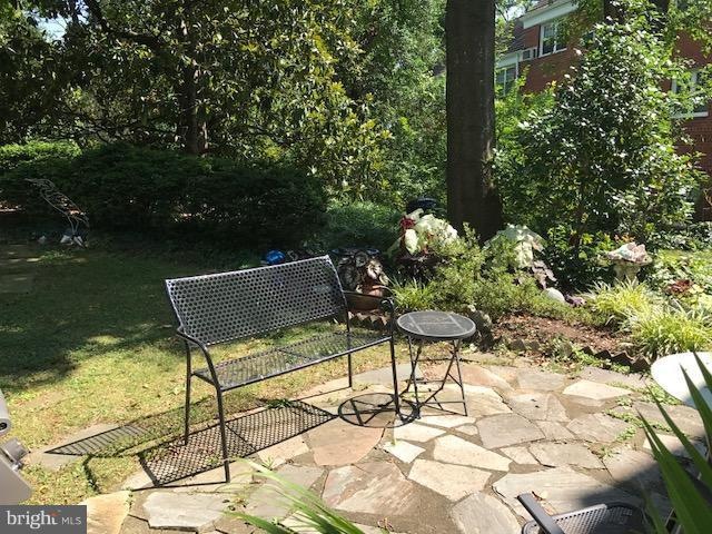 1540 Mount Eagle Place, Alexandria, VA 22302 - photo 1