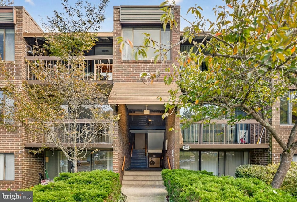 8723 Hayshed Ln unit 21, Columbia, MD 21045 - photo 1