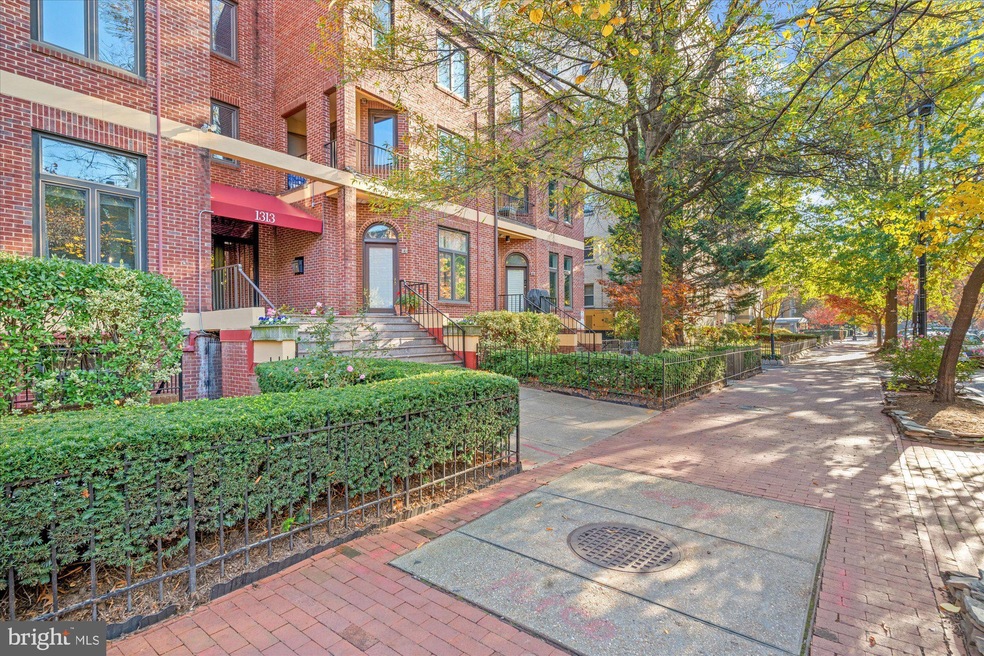 1313 Vermont Ave NW unit 11, Washington, DC 20005 - photo 1