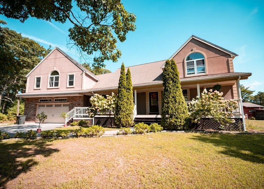 2 Summer St, Wareham, MA 02571 - photo 1