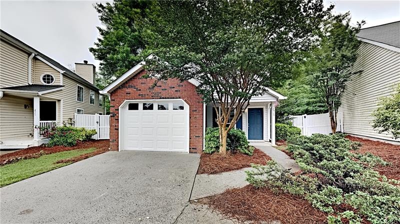 425 Ferryman Ct, Alpharetta, GA 30022 - photo 1