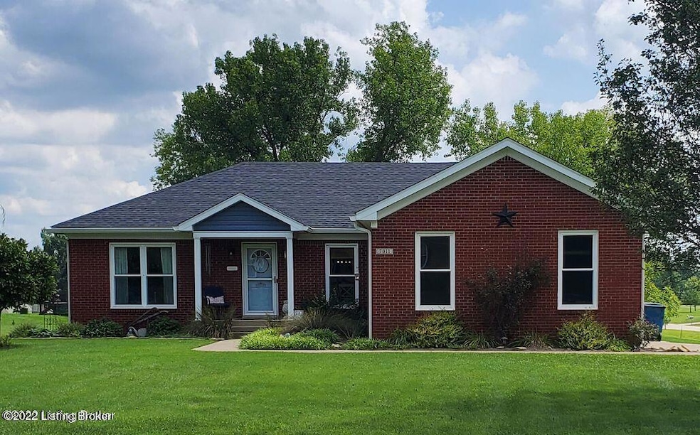 7011 Derby Dr, Crestwood, KY 40014 - photo 1