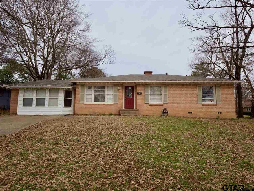 1524 1524 Pettit, Tyler, TX 75701 - photo 1