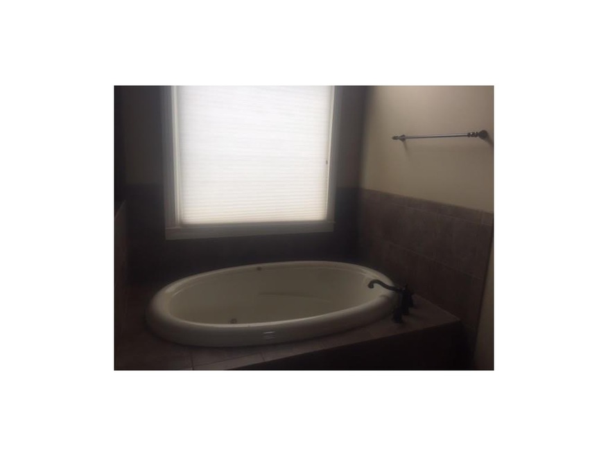 4268 Creek Valley Point, Flowery Branch, GA 30542 - photo 1