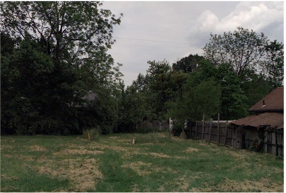 2040 Loretta Ave, Columbus, OH 43211 - photo 1