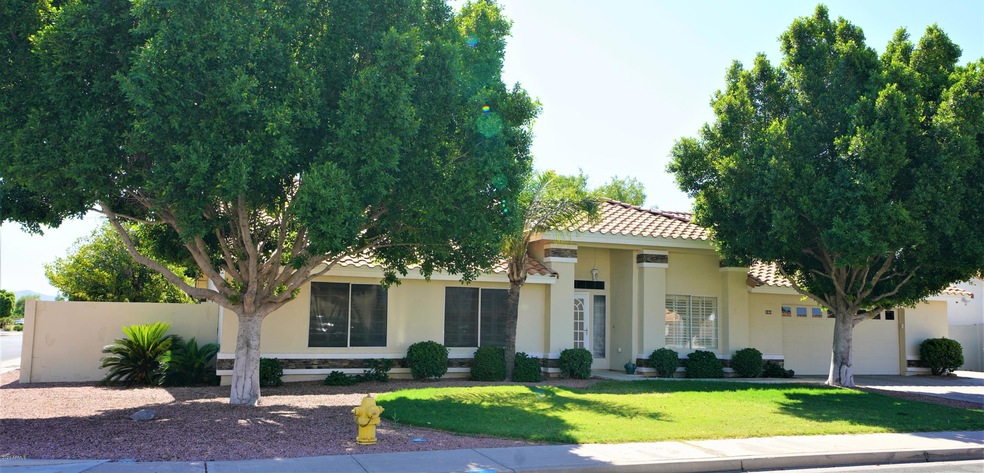 2463 N Los Alamos, Mesa, AZ 85213 - photo 1