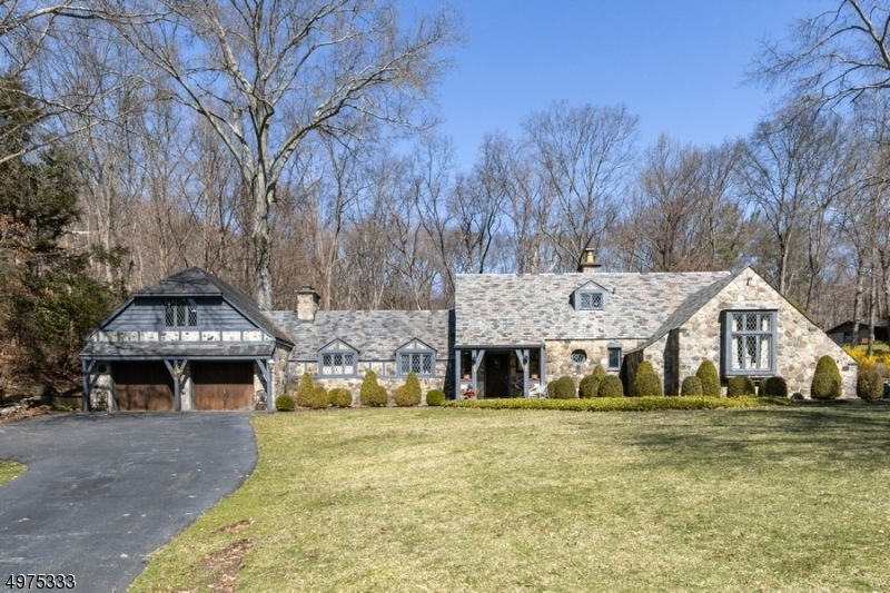 30 Deerhaven Rd, Mahwah, NJ 07430 - photo 1