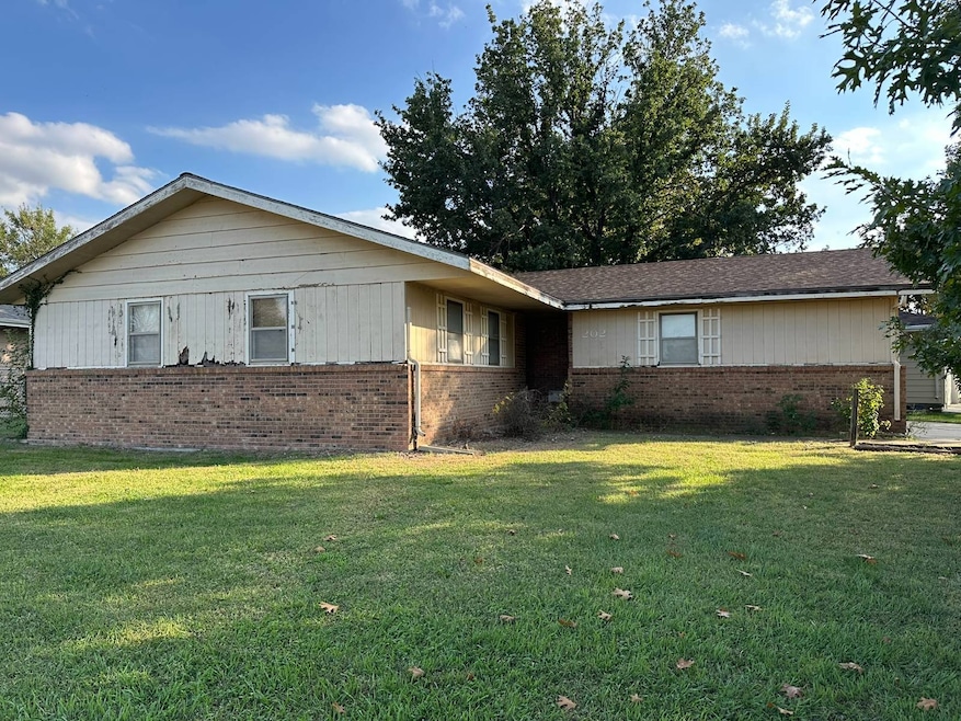 202 E Irene St, Salina, KS 67401 - photo 1