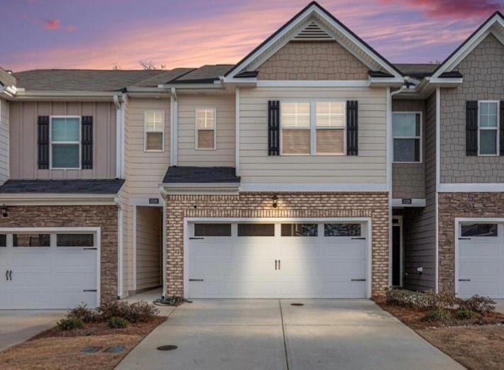 For Sale $369,000 • Co-Listing Agent