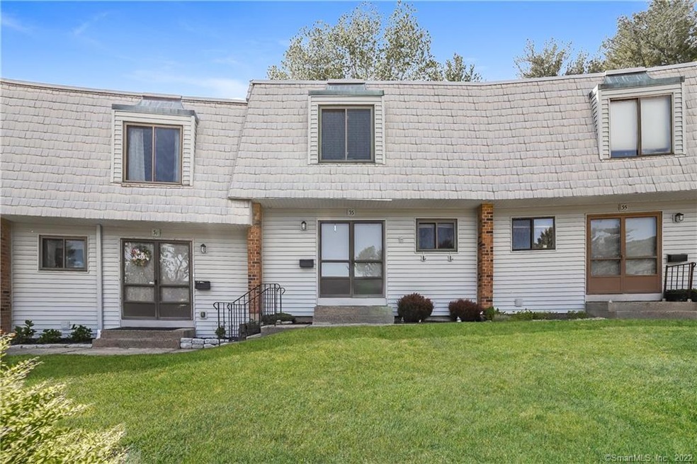 33 Chestnut Ct, Cromwell, CT 06416 - photo 1