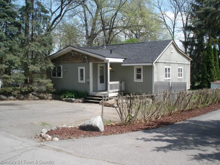 Waterfront opportunity is knocking!