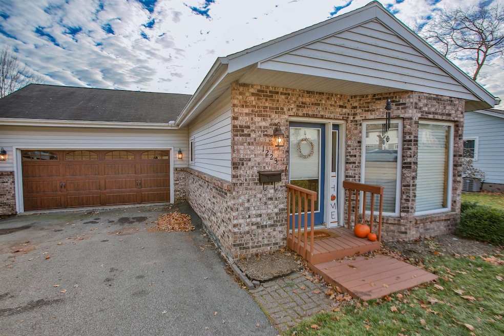 1223 Jackson St, Wausau, WI 54403 - photo 1