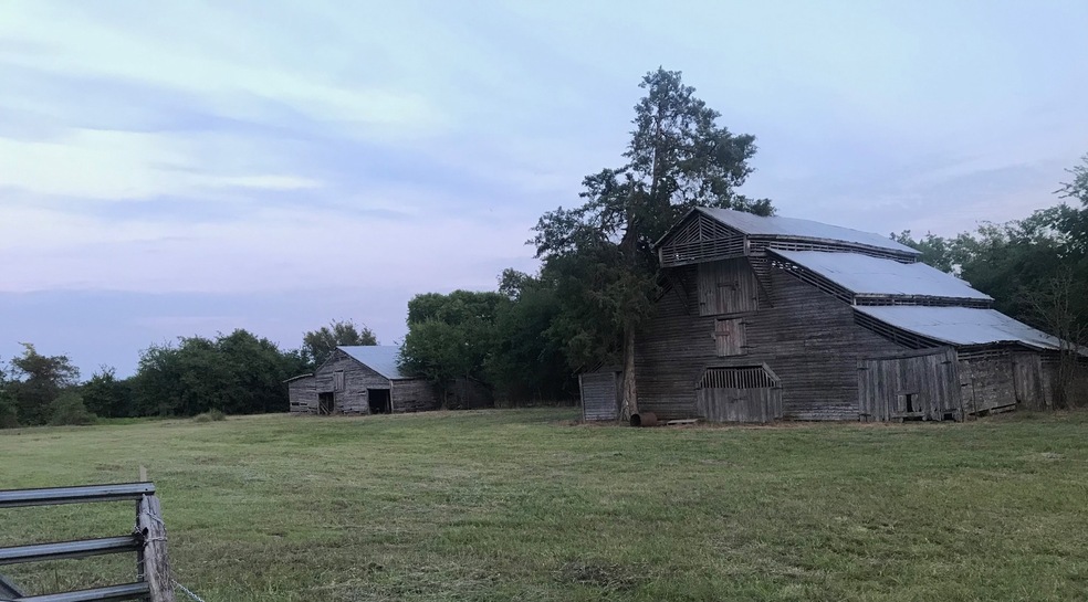 Barn & Equipment Storage