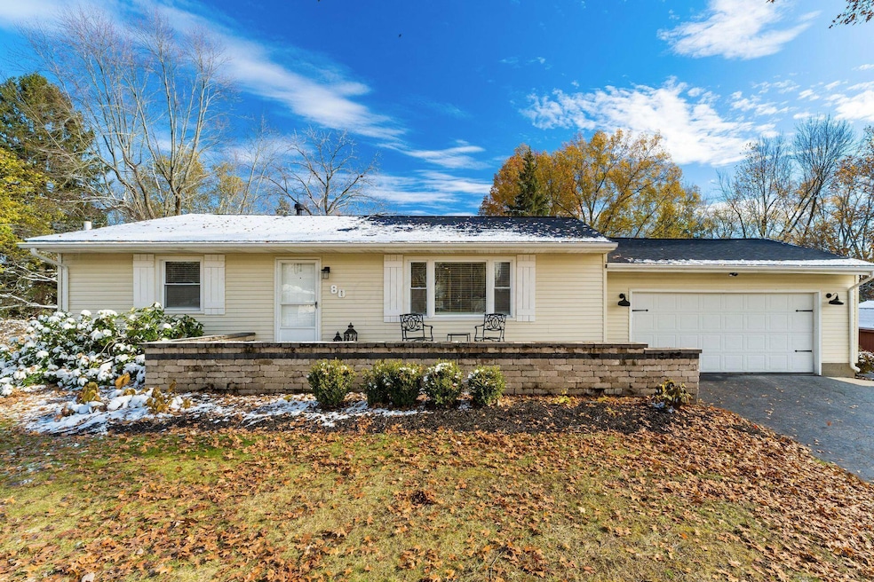 001_ - 80 Willow Run Dr - 011