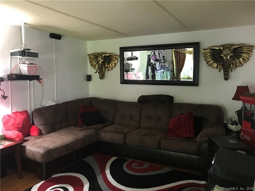 The Lions unit B31, Danbury, CT 06810 - photo 1