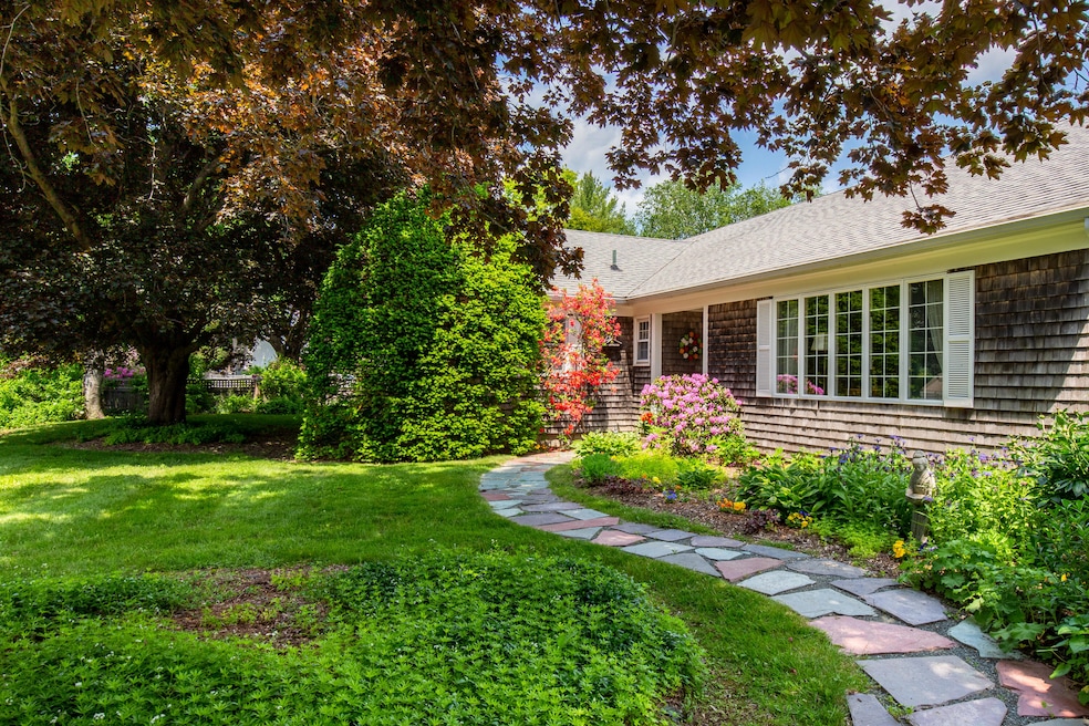 Sold $1,100,000 • Co-Listing Agent