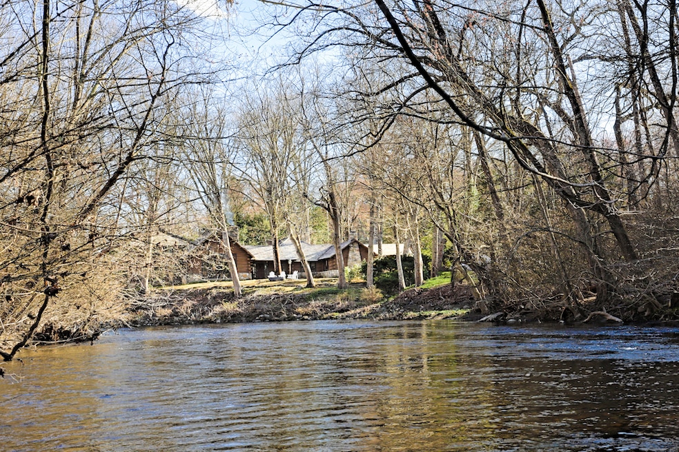 87 Red Coat Rd, Westport, CT 06880 - photo 1