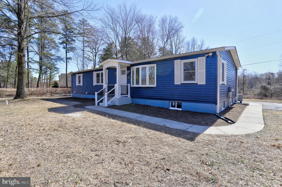 623 Queenstown Rd, Severn, MD 21144 - photo 1