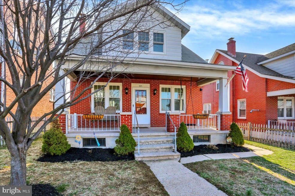 227 N 4th St, Hamburg, PA 19526 - photo 1