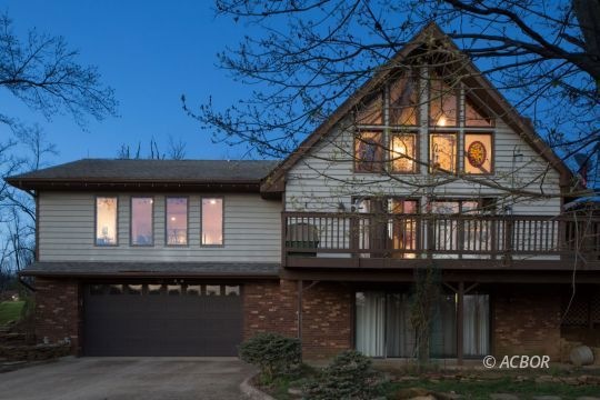 Sold $593,000