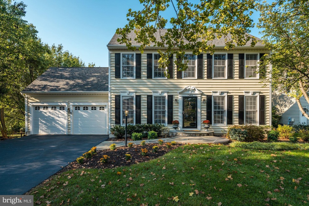 15484 Waters Creek Dr, Centreville, VA 20120 - photo 1