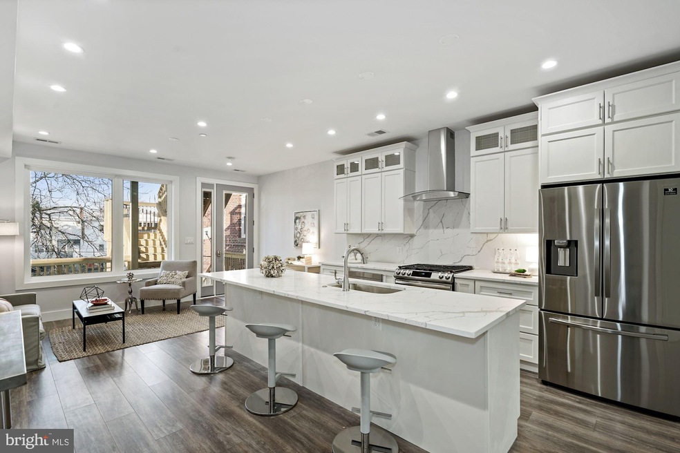 431 Kenyon St NW unit 2, Washington, DC 20010 - photo 1