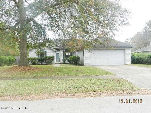 3935 Hunters Lake Cir E, Jacksonville, FL 32210 - photo 1