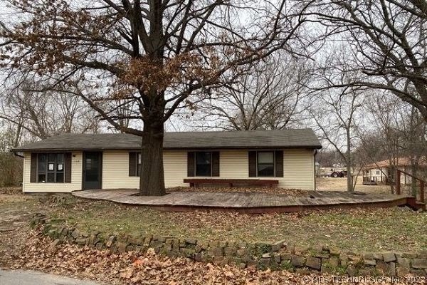 308 S 5th Ave, Cleveland, OK 74020 - photo 1