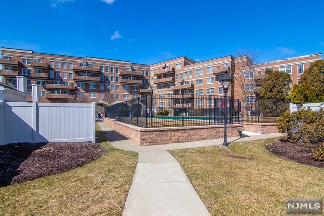 44 Iron Forge Square, Pompton Lakes, NJ 07442 - photo 1