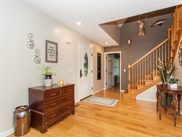 221 Scenic Ridge Dr, Hendersonville, NC 28792 - photo 1