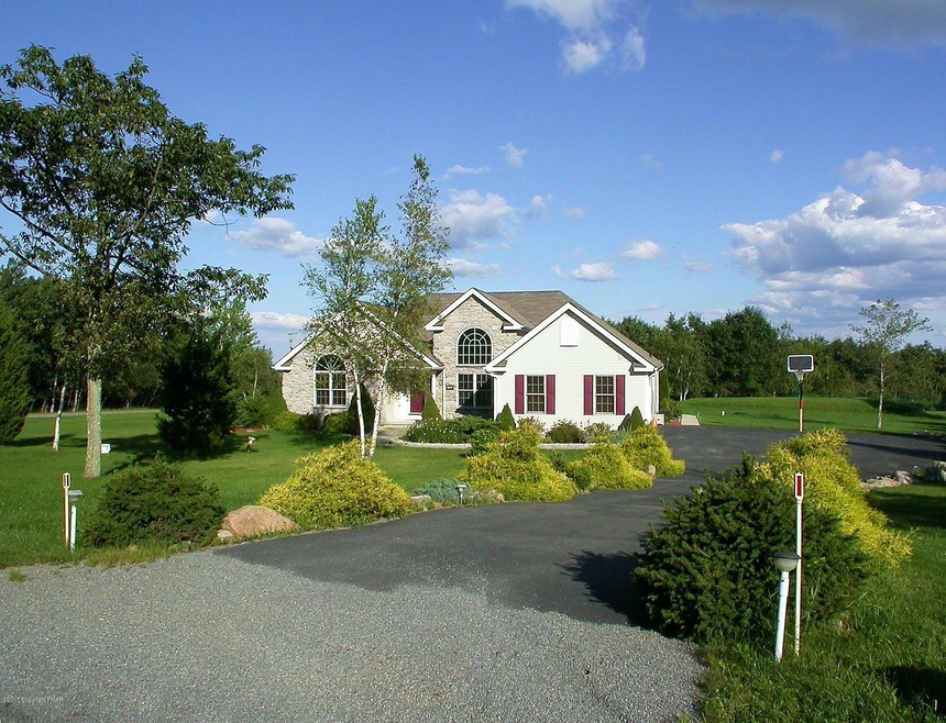 705 Overview Terrace, Effort, PA 18330 - photo 1
