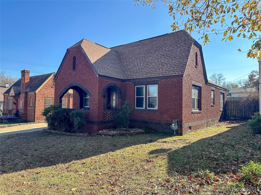 4724 E 3rd St, Tulsa, OK 74112 - photo 1