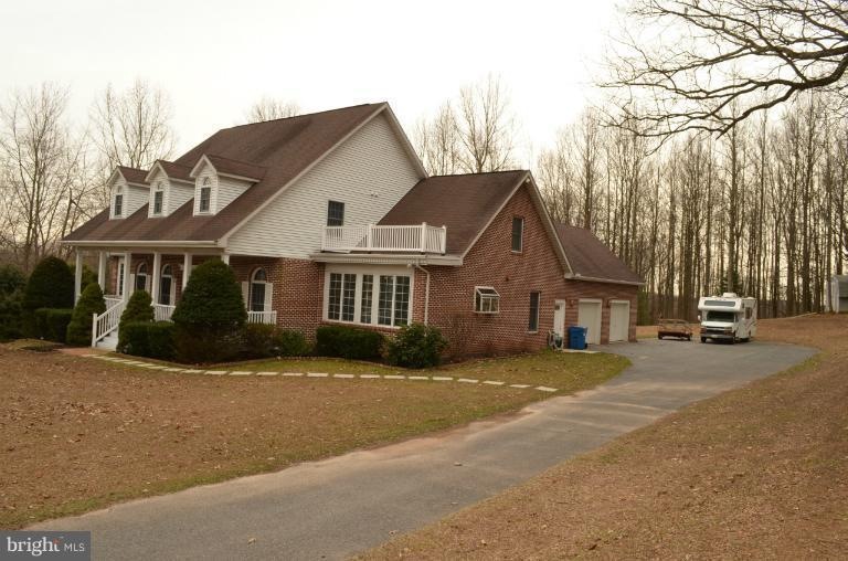 1901 Pine Knob Rd, Sykesville, MD 21784 - photo 1