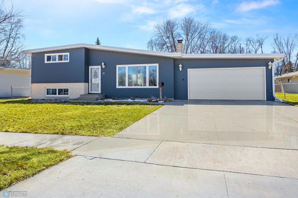 118 25th Ave N, Fargo, ND 58102 - photo 1