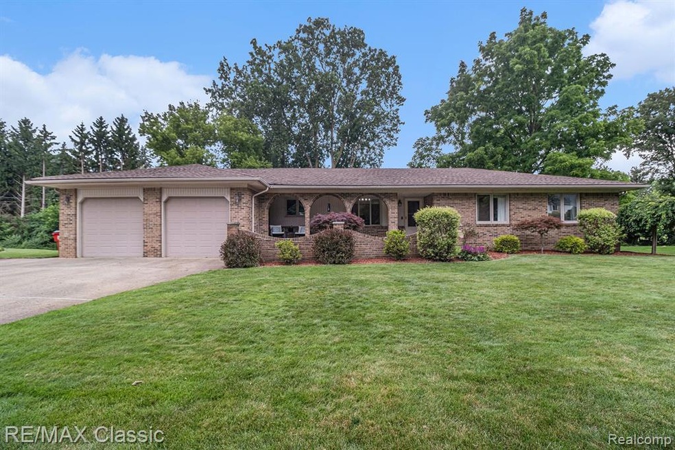 2174 Strader Drive, West Bloomfield