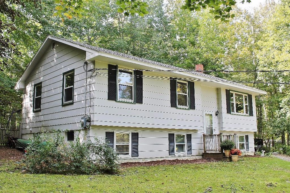 14 Hoffses Dr, Camden, ME 04843 - photo 1