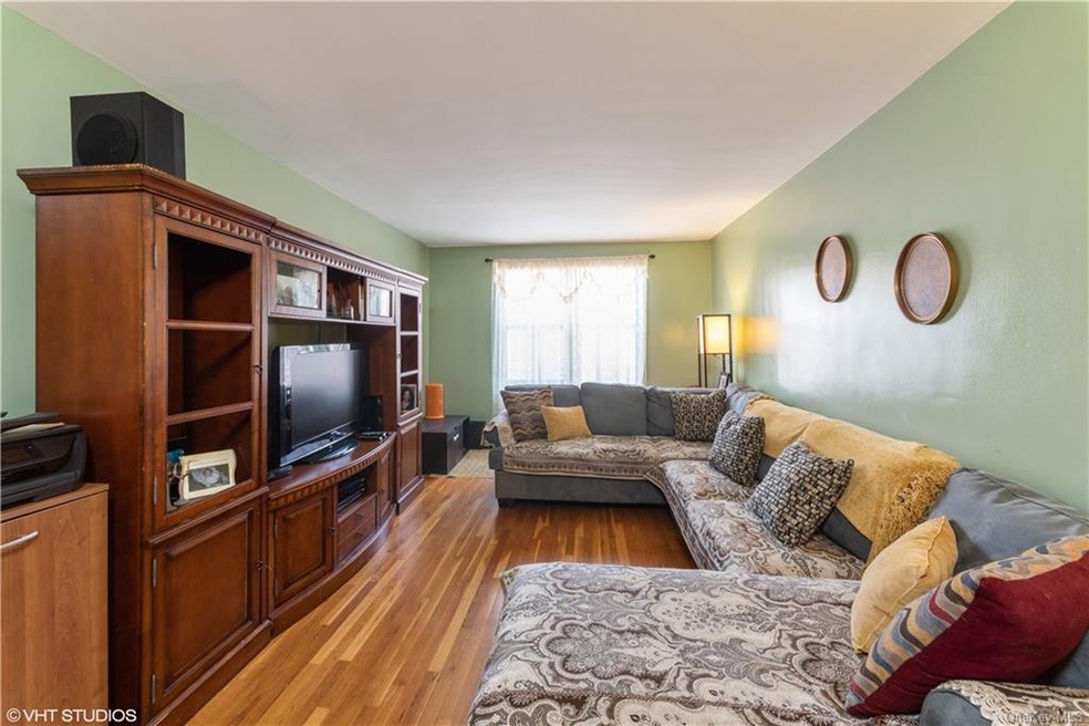 501 Riverdale Ave unit 3A, Yonkers, NY 10705 - photo 1