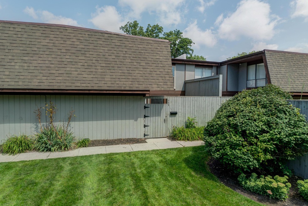 749 Worthington Forest-2
