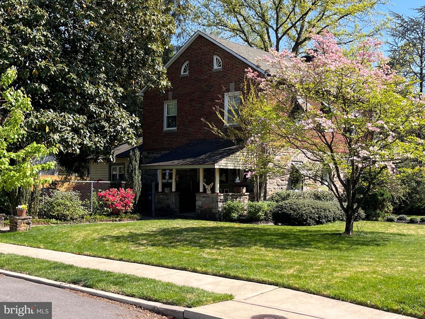 3200 Parkside Dr, Baltimore, MD 21214 - photo 1