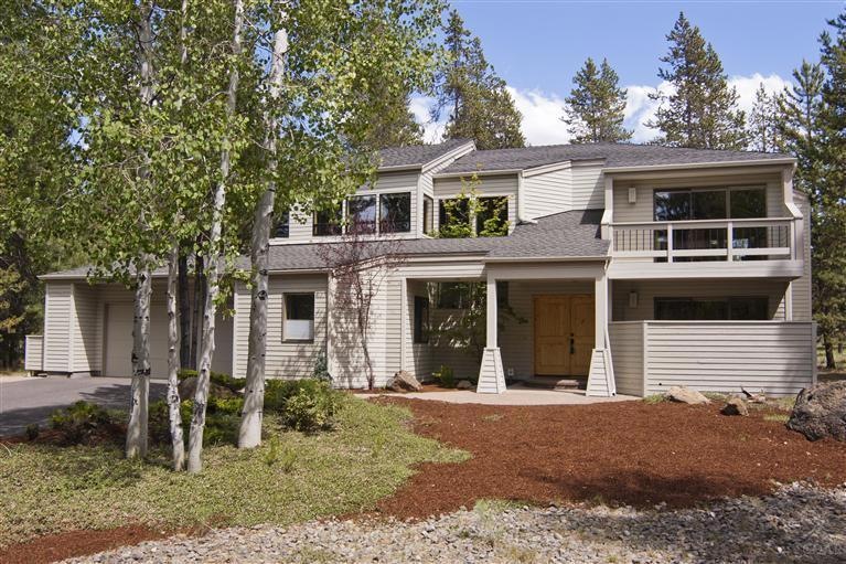 9 Wickiup Ln, Bend, OR 97702 - photo 1