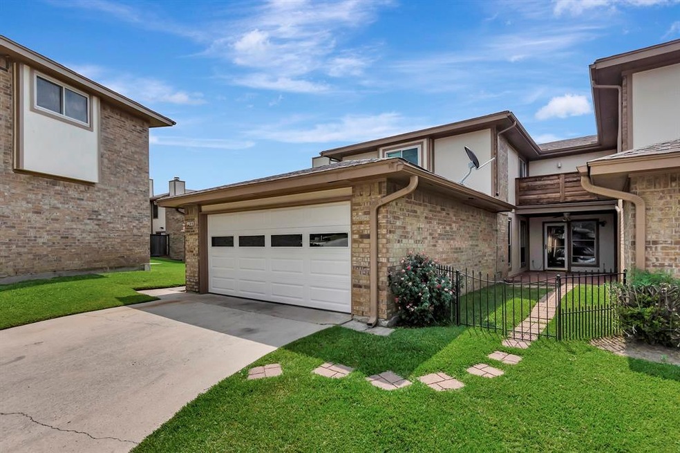 88 Morrow Dr, Bedford, TX 76021 - photo 1