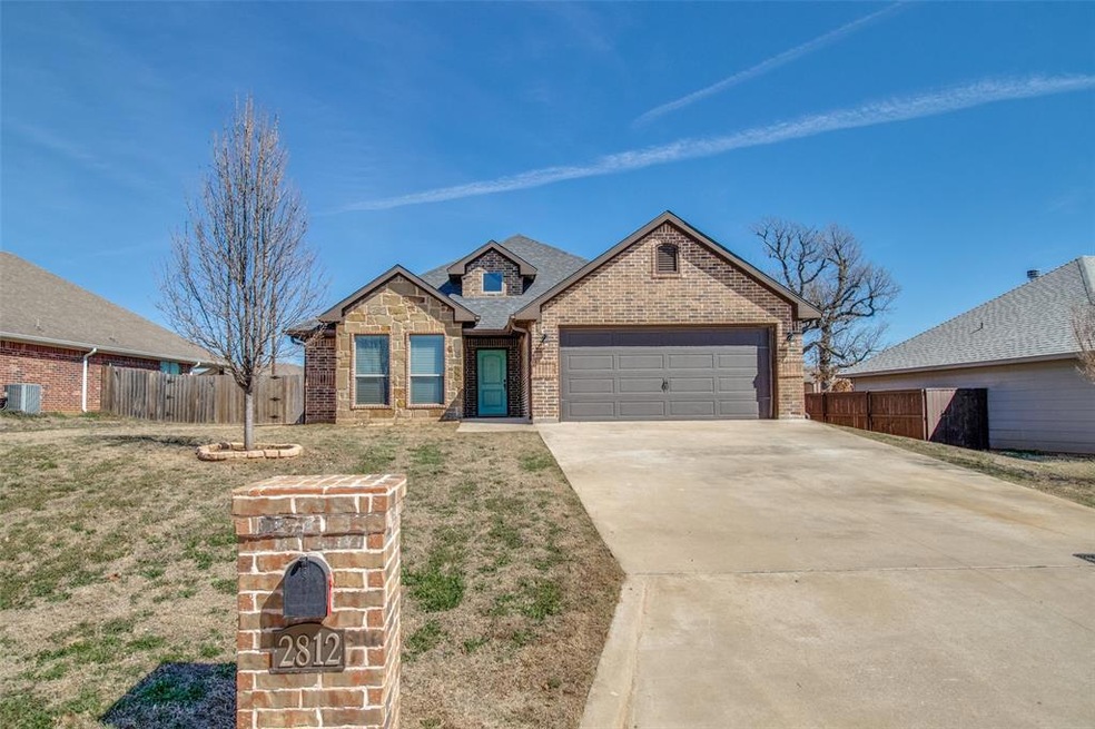 2812 S Lillis Ln, Denison, TX 75020 - photo 1