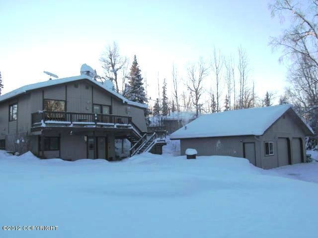 Front w/Garage