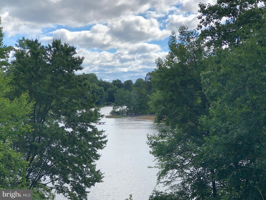 15628 Montview Dr, Dumfries, VA 22025 - photo 1