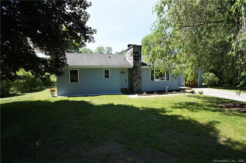 4 Beverly Dr, Gaylordsville, CT 06755 - photo 1