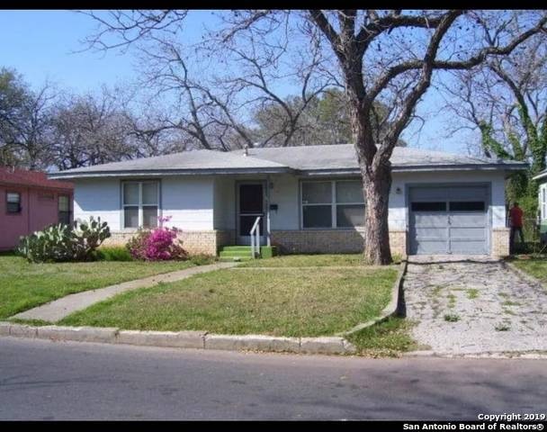 618 E Cedar St, Seguin, TX 78155 - photo 1