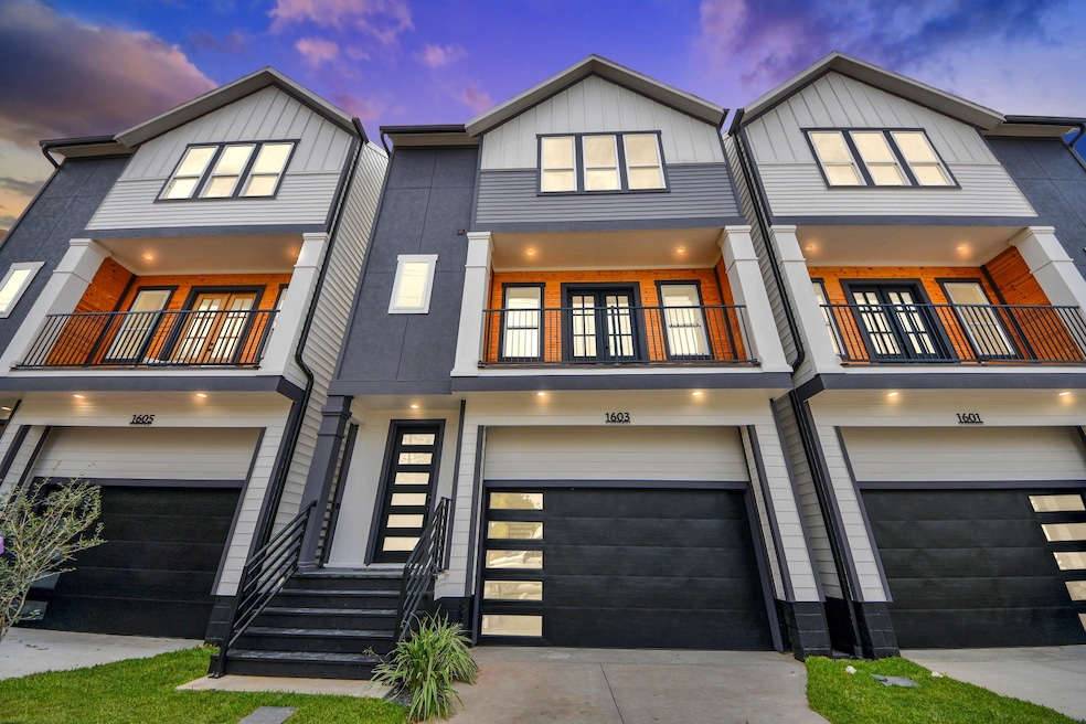 1603 Sylvester Rd, Houston, TX 77009 - photo 1