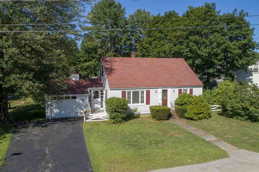4 Maplecrest St, Newmarket, NH 03857 - photo 1