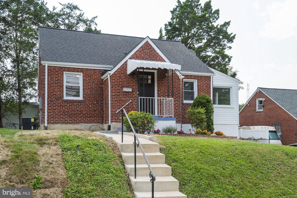 907 Ray Rd, Hyattsville, MD 20783 - photo 1